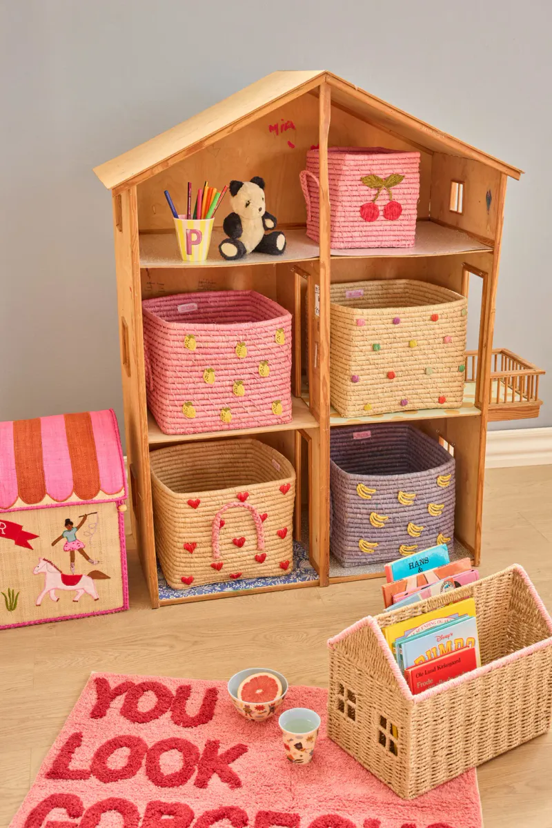 Rice DK oppbevaringskurv i raffia – dots (30 cm)